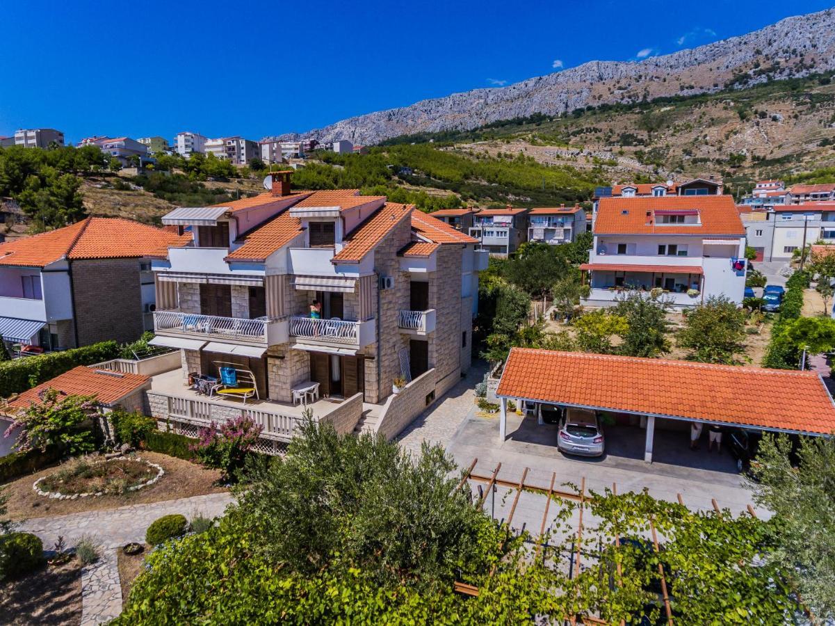 Apartments Beach Dugi Rat Bagian luar foto